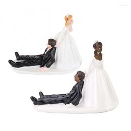 Festive Supplies Elegant Bride Groom Couple Cake Topper Wedding Resin Figurine Valentine Day Gift Decorating Cute Cartoon Design