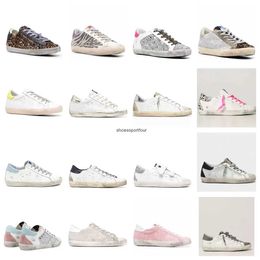 Scarpe da ginnastica Scarpe casual da donna Sneaker Super star dorata Pelle scamosciata con paillettes stampa leopardo Bianco Do-old dirty Classic Donna Uomo L