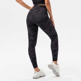 L-311 Outfit da yoga Capris Camo Gym Flegings che corre fitness Women Tallsps Sports Pants stampato
