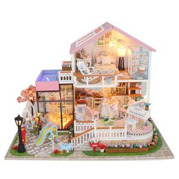 Architecture DIY House Assemble 13846 Dollhouse Wooden Doll Houses Miniature Furniture Big Garden Kitchen Villa Domek Dla Lalek Drewniany Led Lights 220829