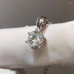 Pendants Customised 5 D Colour Round Brilliant Cut Moissanite Pendant Necklace 925 Silver Diamond Test Past Gemstone Necklaces