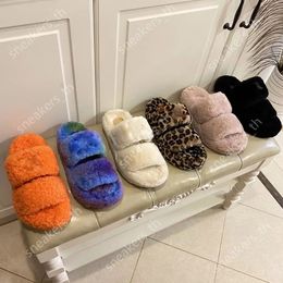 Designer Slippers Women Wool Slippers Triomphe Metal Logo Slides Warm Fluffy Furry Sandals Ladies Winter Flat Fur Slide