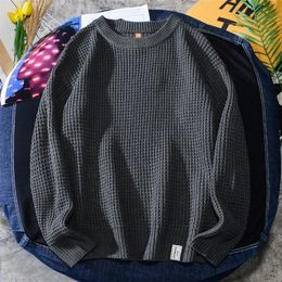 Men's Sweaters Waffle Knitting Sweater Autumn Clothing Fashion Korean Style Streetwear Loose Warm Solid Colour Simple Long Sleeve Pullover 220829