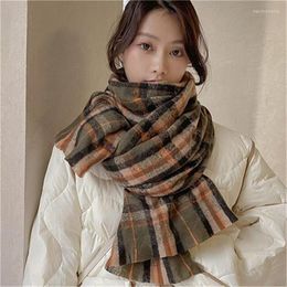 Berets Korean Plaid Scarf Female Winter All Match Muffler Warm Student Couple Bib Men Shawl Go Out Tourism Scarves For Women