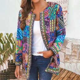 Womens Knits Tees 6XL Jacket Coat Women Fashion Summer Autumn Ethnic Floral Print Long Sleeve Loose Cardigan Outerwear Chic Top 220829
