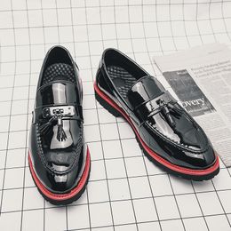 Shoes Loafers Men Black Patent Leather PU Retro Tassel Slip on Fashion Business Casual Daily All match AD Fashi