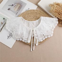 Bow Ties Linbaiway Women Bowknots Fake Collars Hollow Embroidered Lace White False Collar Detachable Shirt Neckwear