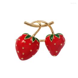 Brooches Xingyunday Strawberry Brooch Pins For Women Enamel Red Charming Fruits Party Casual Pin Gifts