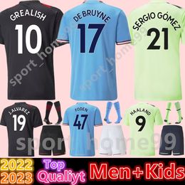 Neu 2022 2023 Haaland Fu￟ball -Trikot Grealish de Bruyne Sterling Mahrez Foden Bernardo LaPorte Mans St￤dte Home Away Football Hemd Erwachsene M￤nner Kids Kit Uniform