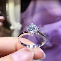 Wedding Rings 18K White Gold ring DF Colour 4 Prong 05 Carat 5mm Anniversary Engagement simple style 220829