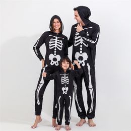 Other Event Party Supplies Halloween Scary Skeleton Costume for Adult Kids Family Horror Skull Jumpsuit Carnival Party Hodded Halloween ParentChild Pyjama 220829