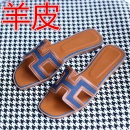 Original Slipper Fashion Women's Oran 2024 Summer Style Wear Color Matching Flat Bottomed Vacation Word Lazy Cool and Casual