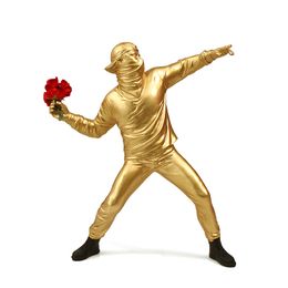 Resin Statues Home Decor Sculptures Banksy Flower Thrower Statue Bomber Home Decoration Accessories