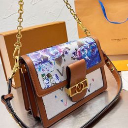 Designer Chains Crossbody Bag Dauph Shoulder Handbag Floral Flap Message Bag Fashion Letters Hasp Hardware Two Detachable Strap Women Envelope Wallet