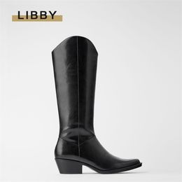 Boots Designer Western Black KneeHigh For Women Winter Pointed Toe Cowboy Chunky Long Runway Ladies Motorcycle 220829