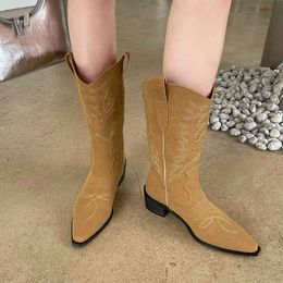 Boots In 2023 fan fashion pointed rider boots ins are simple and versatile. One foot is wearing thick heel short tube 713-6 220830