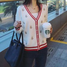 Woman Sweaters Luxury GGity Letter embroidery little bee sweater open loose long-sleeved V-neck jacket