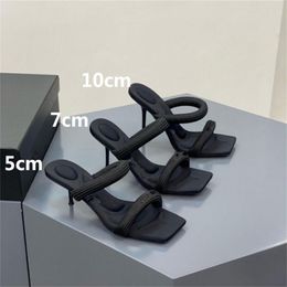 2022 Luxus Gurtband High Heel Sandalen Frauen Hausschuhe Weichen Boden Stiletto Mit Hohen Absätzen Cat Heels Damen bankett urlaub sandalen