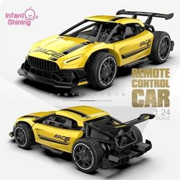 ElectricRC Car Infant Shining RC Radio Control 24G 4CH Race Car Toys for Children 1 24 High Speed Electric Mini Rc Drift Driving Car 220830