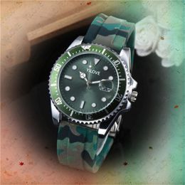 Good Quality Designer Womens Mens Watch Quartz Imported Movement Clock Rubber Strap Waterproof Glass Mirror Sports Style Luminous Layer Calendar Wristwatches