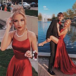 2023 Dark Red Prom Dresses Elastic Satin Halter Criss Cross Straps Back Front Slit Custom Made Evening Gown Formal Occasion Wear Vestidos Plus Size