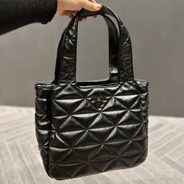 Designer Women Pradded Triangle Quilted Tote Shopping Bag Italy Milano Luxury Brand P Nappa Leather Shoulder Bags Lady Black White Large Capacity Underarm Handbag