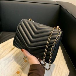 Fashion Leather Shoulder Bags Luxury Purse Designer Handbag retro handle Metal sheets Chain Cross Body Lattice Women Bag