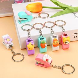Staplers 24 pcslot Creative Animal Portable Stapler Stapling Machine With No10 Office School binding Supplies Cute Staplers 221130