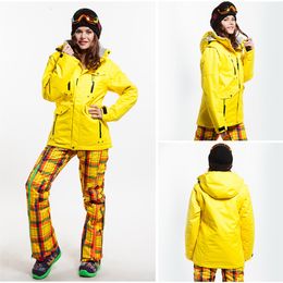 Skiing Suits Women's Winter Snow Suit Sets boarding Clothing Costume Waterproof Windproof Coat Jackets and Pants 221130