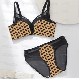 Mektuplar Kadın Bras Panties Set Sexy Push Yukarı Yumuşak Touch Bralette iç çamaşırı iç çamaşırı setleri