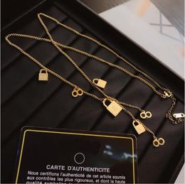 Mode Lockset Anhänger Halskette Designer Charme zarter 18k goldplattierter glitzernder luxuriöser Schmuckmarke für Women Day Weihnachtsgeschenk x006 ausgewählt