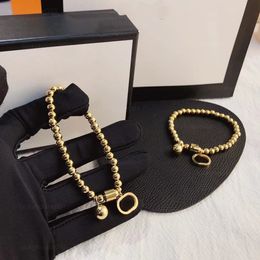 Luxury Designer Gold Charm Bracelets Womens Beaded Pendant Hip Hop Classic Letter Bracelet Fashion Simple Unisex Jewellery Bracelet Anniversary Gift