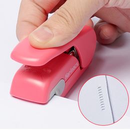 Staplers Handheld Mini Safe Stapler without Staple Free Stapleless 7 Sheets Capacity for Paper Binding Business School Office 221130