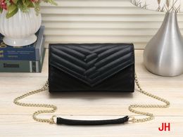 fashion luxury women designer bags patent leather wallets designers handbags lady crossbody purses silver hardware chain boy shoulder bag
