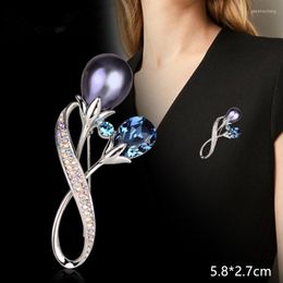 Broches Design de temperamento Sapphire Rhinestone Broche Big Pearl Flower Pins Jóia Acessórios de vestuário