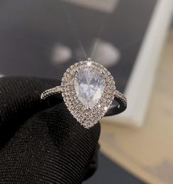 Novo estilo de luxo em forma de pêra zircão anel de casamento para mulheres anel de noivado de dedos Silver4902953
