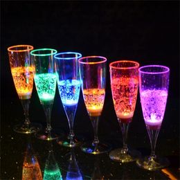 Mugs 6Pcs/lot Liquid Active LED Cup Champagne Beer Wine Water Drink Flash Glow Light Flashing s For KTV Party Bars 221202