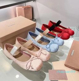 Miu Ballettschuhe Damen Satin Schleife Komfort und Freizeit Loafer flach Tanzschuh Damen Mädchen Urlaub Stretch Mary Jane Schuhe