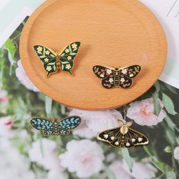 Brooches 5 Styles Butterfly Enamel Pin Gothic Holloween Insert Shirt Lapel Bag Badge Cartoon Stripped Jewellery Gift For Friends