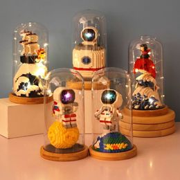 Блоки космический космонавт ракетный пиратский корабль китайский храмовый микроалмаш с легким кабельным творческим конструктором Diy Constructor Kids Toys Gift 221101