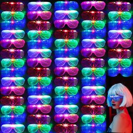 Christmas Decorations 102050 Pcs Glow In The Dark Party Glasses Light Up LED Neon Favours Sunglasses for Kids Adults Birthday 221203