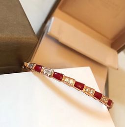 body bracelet chain new in luxury brand jewelry hand bracelet for woman and mens bangles studded logo emboss mount handmade complement Nail design kkgem