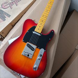 6 Strings Cherry Sunburst Electric Guitar with Yellow Maple Fretboard Black Pickguard Customizable