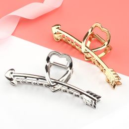 Korean Metal One Piece Through Heart Hairpins Women Hair Claw After Bathing Head Clamps Simple Hair Accessories