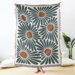 Blanket Floral Daisy Pattern Woven Throw Wall Carpet Sofa Bed Room Decor Tassel Thread Large Tapestry Picnic Mat 221203