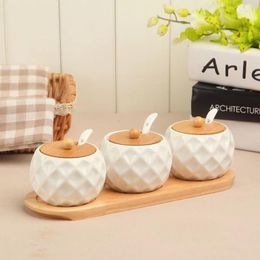 Storage Bottles White Ceramic Seasoning Jars With Wooden Lid Salt Shakers Kitchen Supplies Spice Organiser Canister Spoon Set Sugar Box