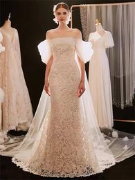 French wedding dress one shoulder bodice light lace mermaid luxury FN4400