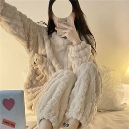 home clothing coral velvet Pyjamas womens autumn and winter ins style cute sweet flannel loungewear set 221202