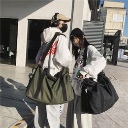 Duffel Bags Tilorraine 2023 Korean Style Men Large Capacity Shoulder Bag Simple Travel Luggage Sports Fitness Tote For Women