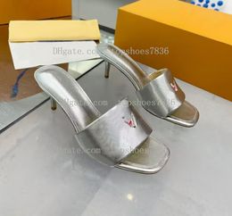 Women's medium heel slippers fashion embossed letter leather high heel sandals luxury show indoor outdoor light beach shoes gift box size 35-43